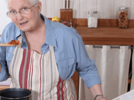 Какие продукты нельзя есть пенсионерам